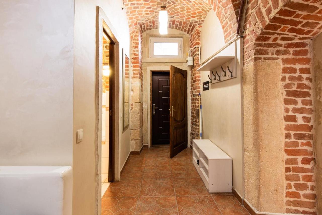 Spirit Of Old Lviv Apartment Main Square Εξωτερικό φωτογραφία